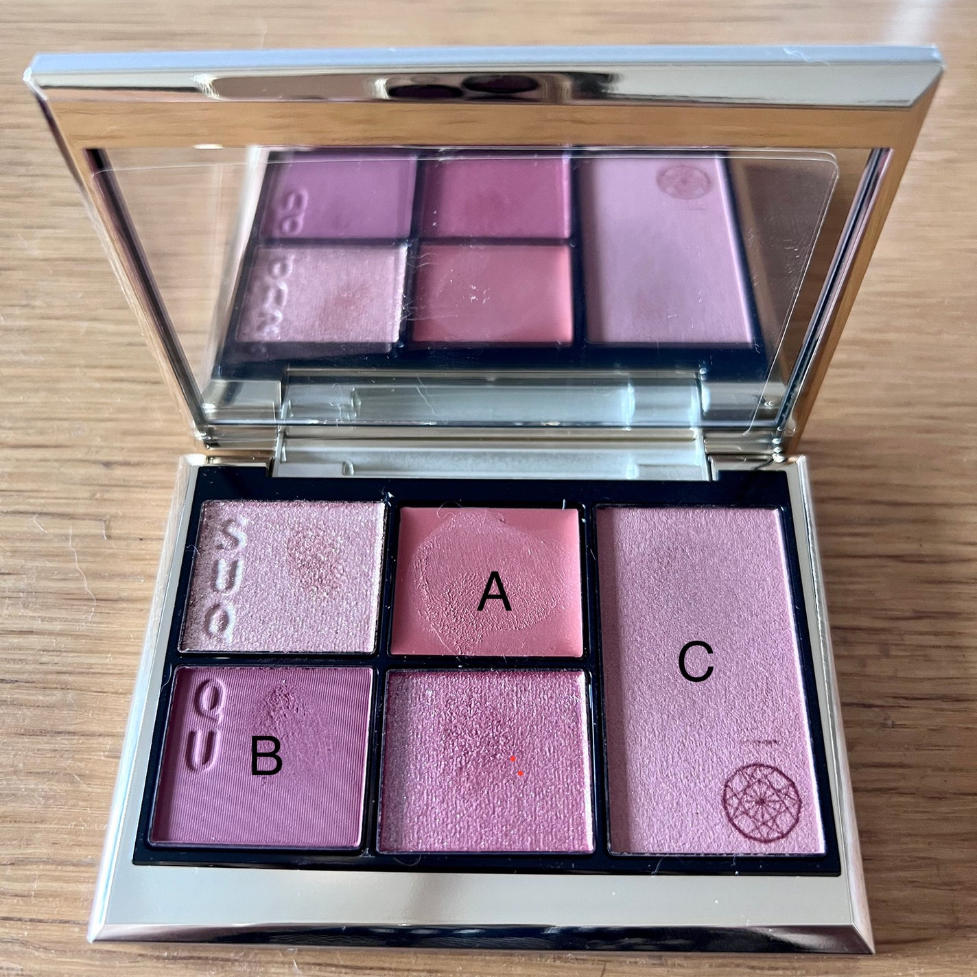 ケイト デザイニングアイブロウ3D/KATE/パウダーアイブロウを使ったクチコミ(2枚目)