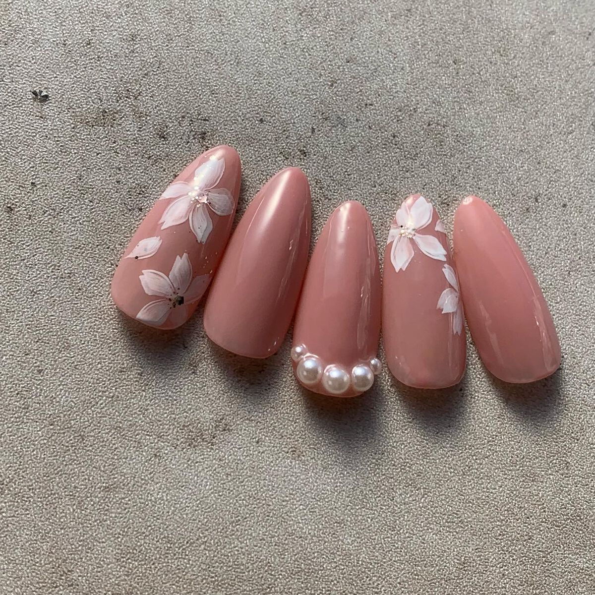 ネイルタウンジェル ティントグロスジェル /NAILTOWN/ジェルネイルを使ったクチコミ(2枚目)