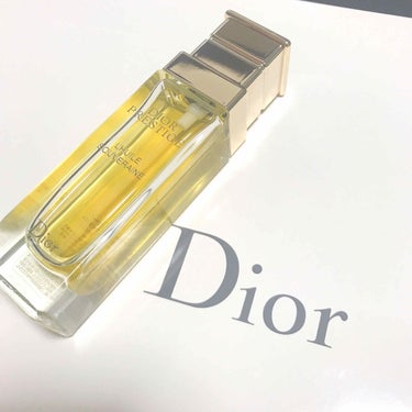 Dior プレステージ ソヴレーヌ オイルのクチコミ「Dior プレステージ
ソヴレーヌ オイル

乾燥肌への栄養剤💓兼、精神安定剤👼🏻

プッシュ.....」（1枚目）