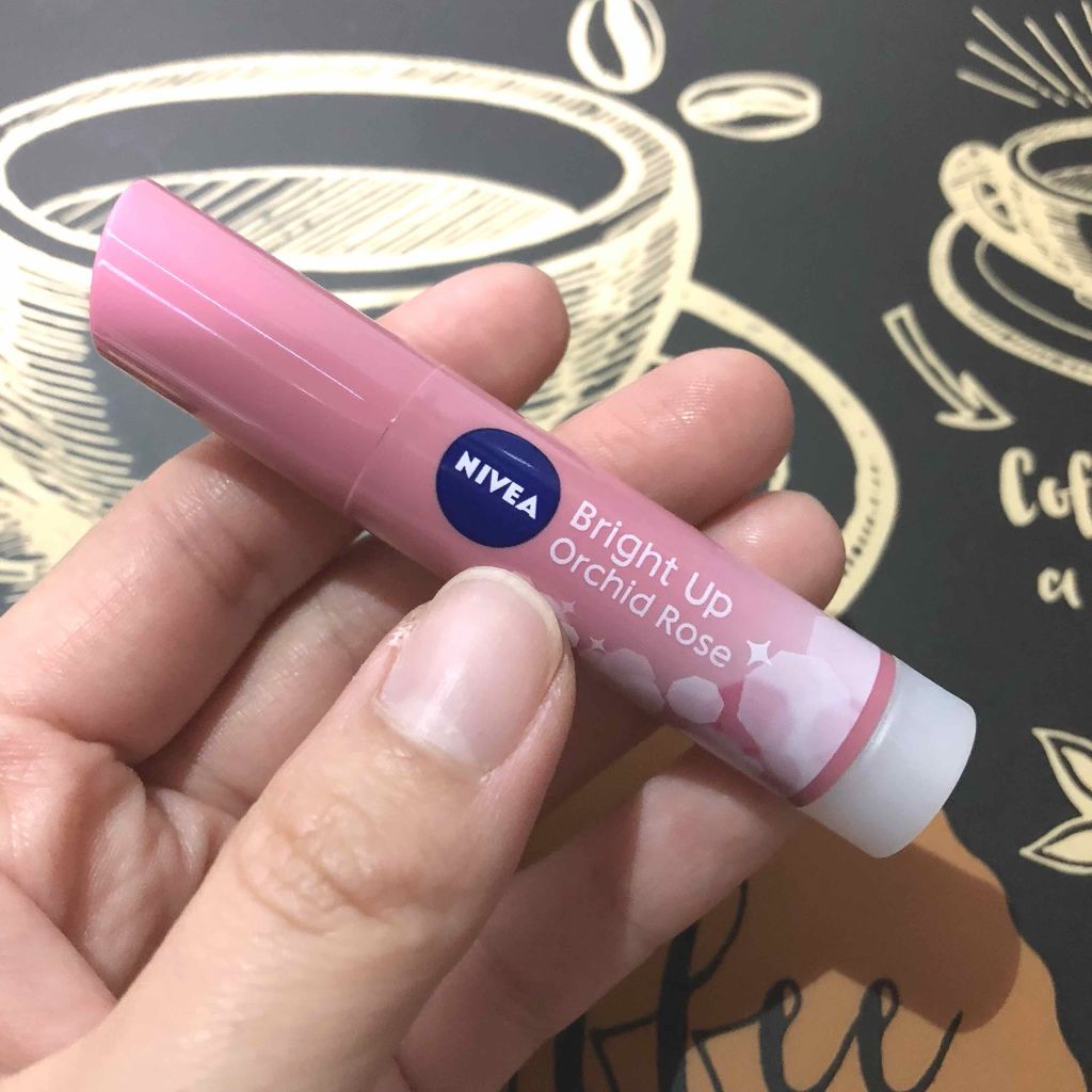 モイストピュアカラーリップ/ニベア/リップクリームを使ったクチコミ(2枚目)