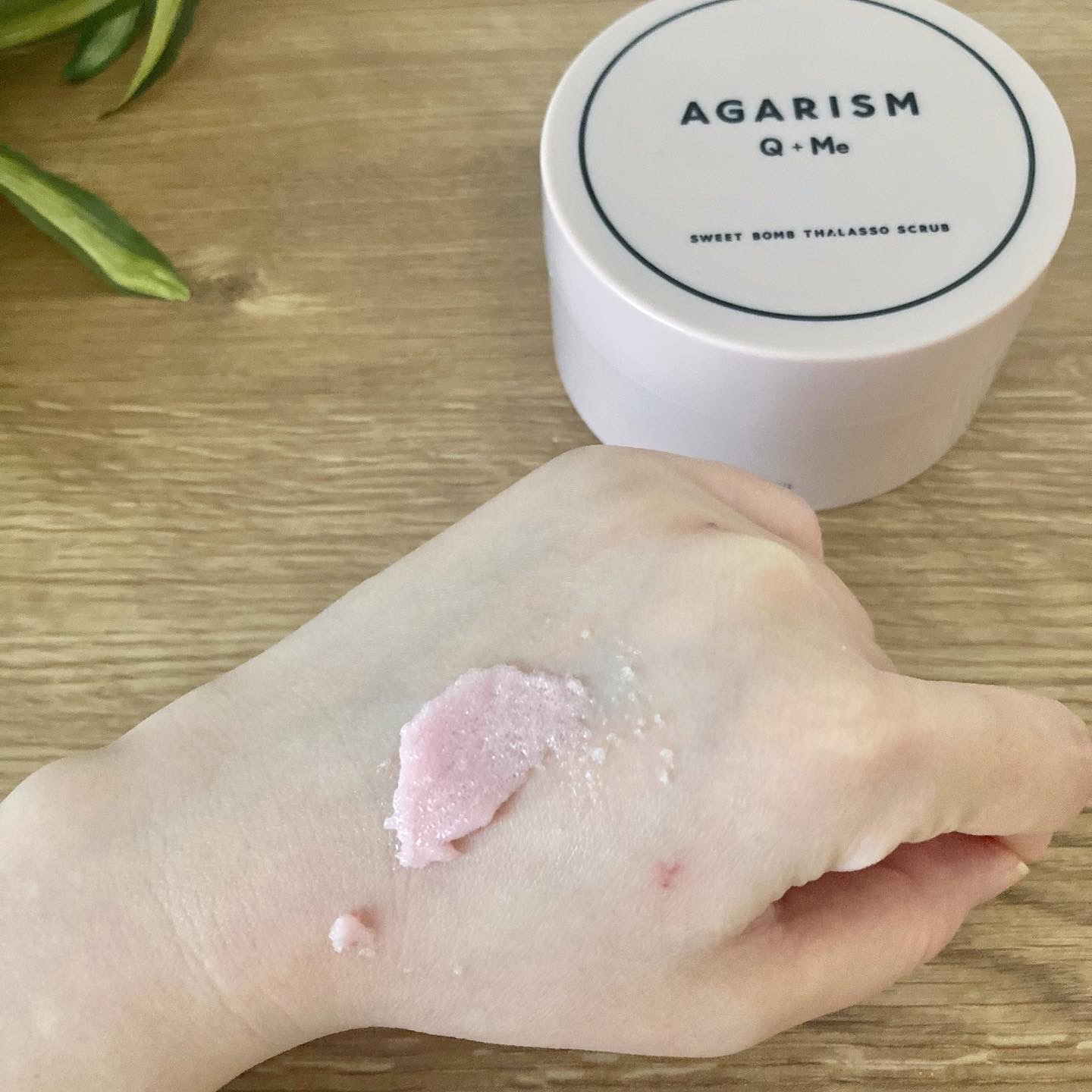 Q+Me スウィート ボム タラソ スクラブ/AGARISM/バストケア・ヒップケアを使ったクチコミ（1枚目）