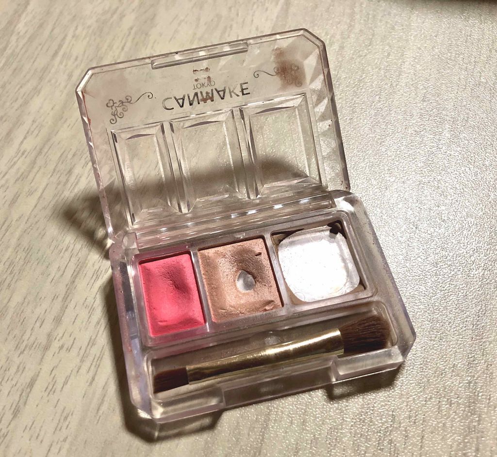 シークレットカラーアイズ/キャンメイク/アイシャドウパレットを使ったクチコミ(2枚目)