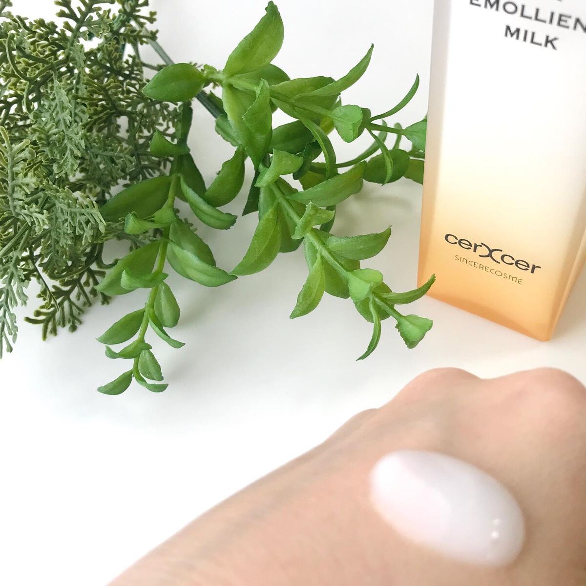 エモリエントミルク /cerXcer/乳液を使ったクチコミ（2枚目）