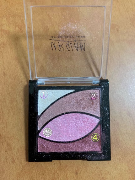 UR GLAM VELVET EYE COLOR PALETTE/U R GLAM/アイシャドウパレットを使ったクチコミ(2枚目)