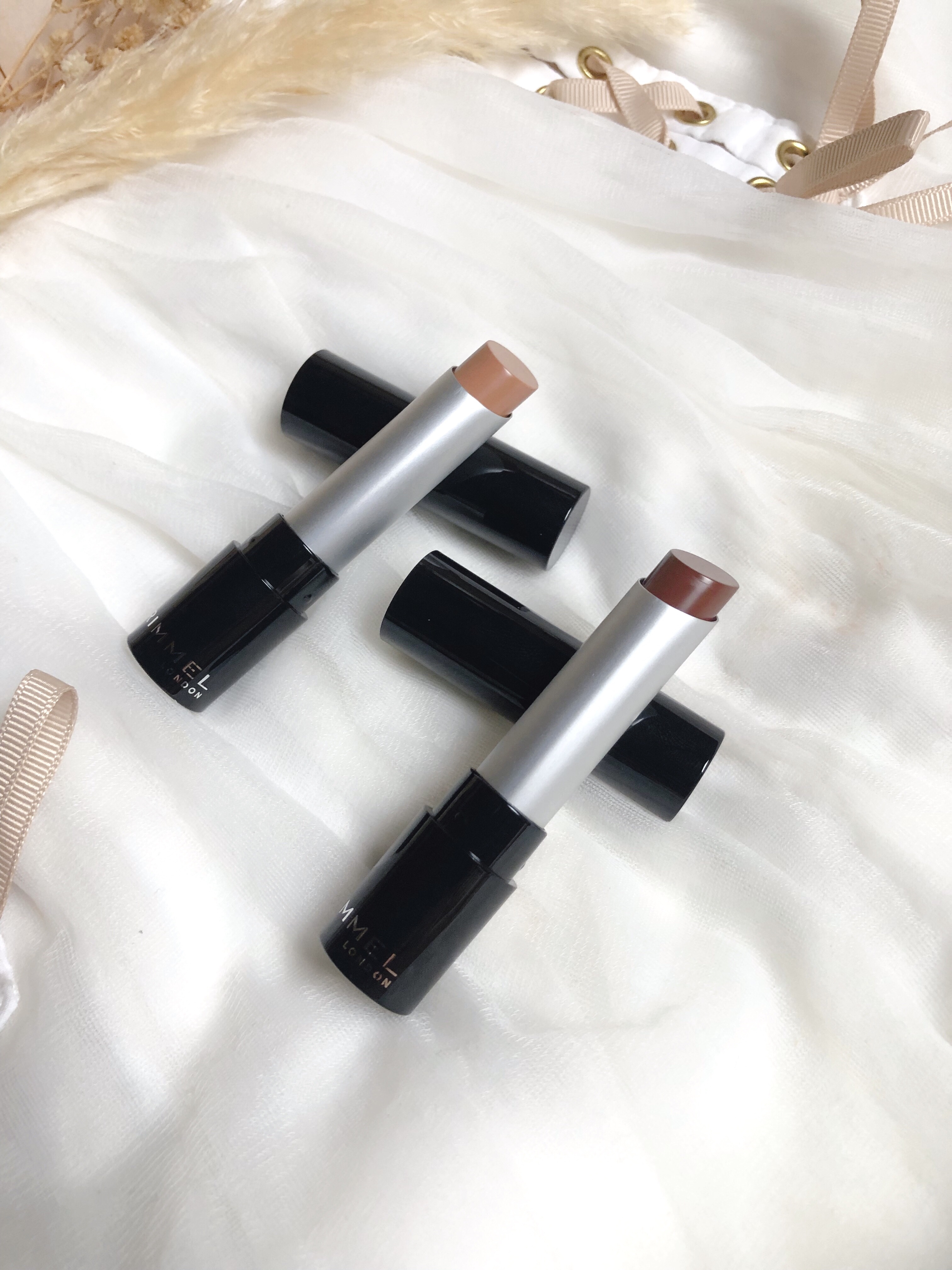 ラスティング フィニッシュ クリーミィモイスト リップスティック 009 モードな気分のビターブラウン/リンメル ロンドン/口紅を使ったクチコミ（1枚目）