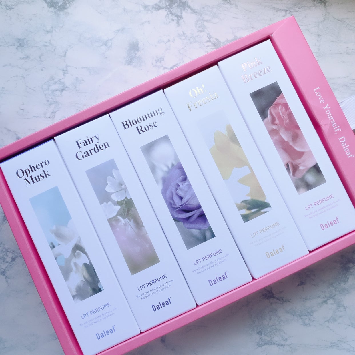 パフュームヘアパックインミスト Pink Breeze/Daleaf/アウトバストリートメントを使ったクチコミ(2枚目)