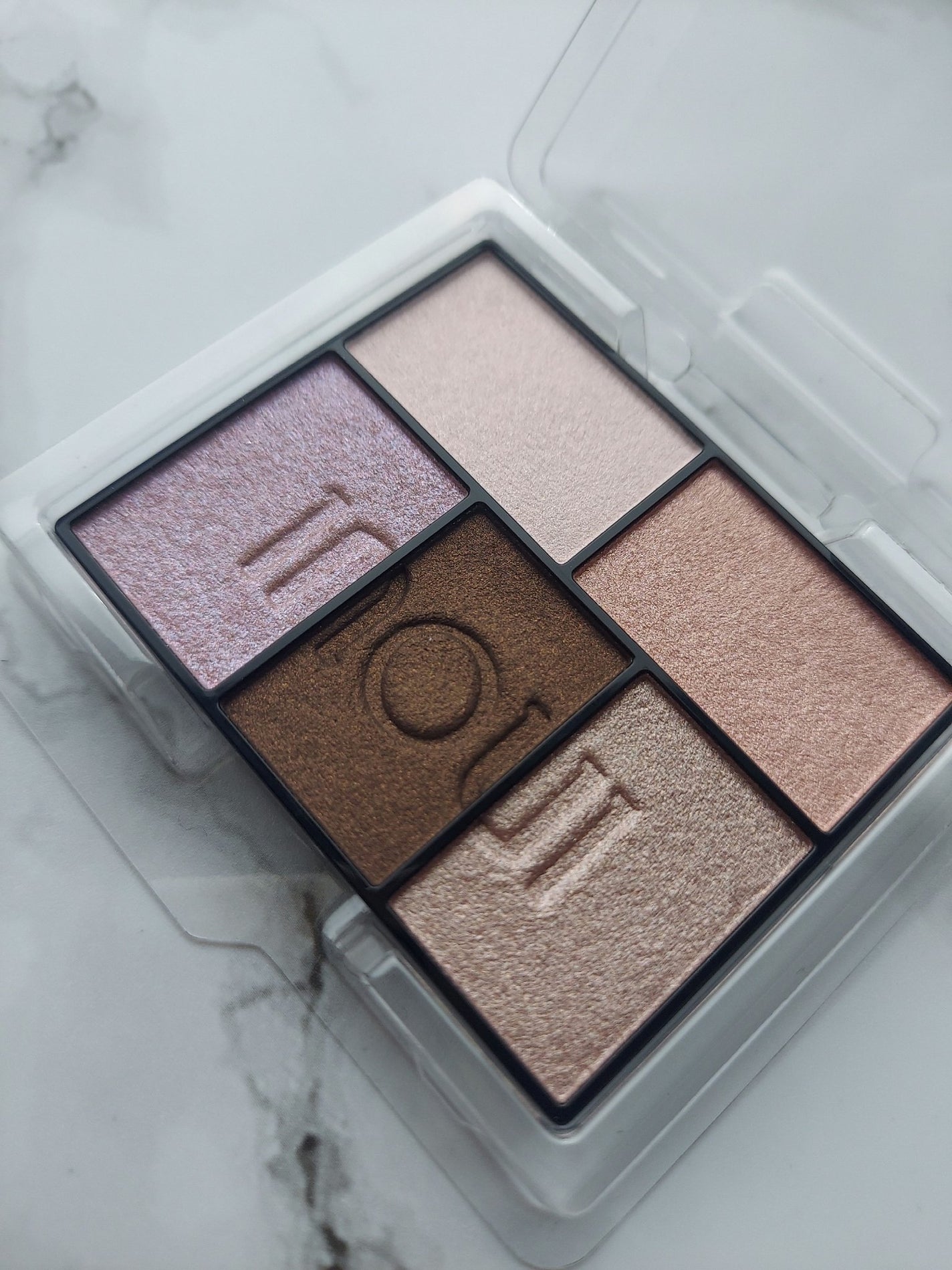 インウイ アイズ/INOUI/アイシャドウパレットを使ったクチコミ(6枚目)