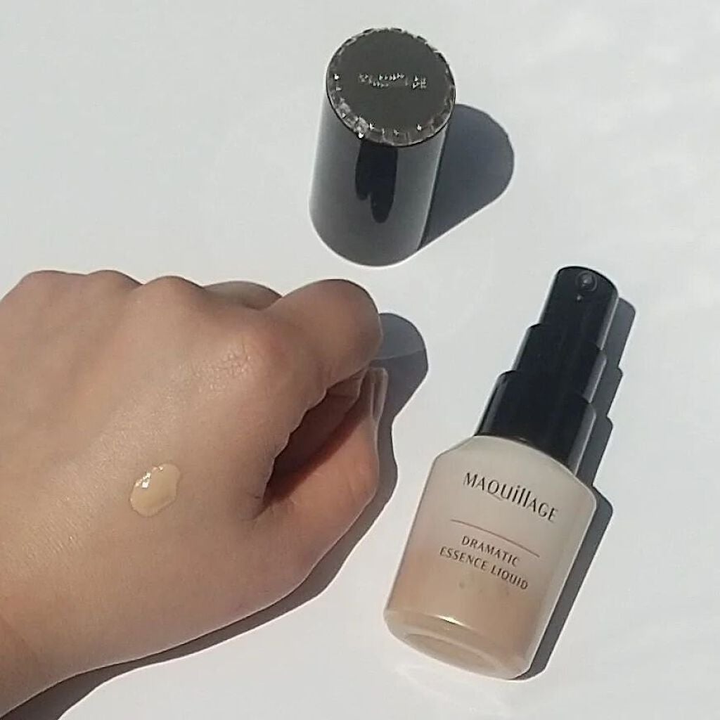 mi.life3650708 on LIPS 「極上つるん肌♡毛穴レス美容液リキッドファンデマキアージ..」(3枚目)