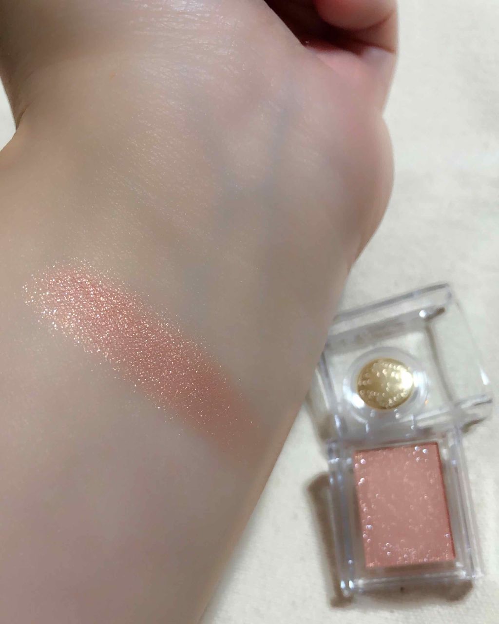 シャドーカスタマイズ/MAJOLICA MAJORCA/単色アイシャドウを使ったクチコミ(2枚目)