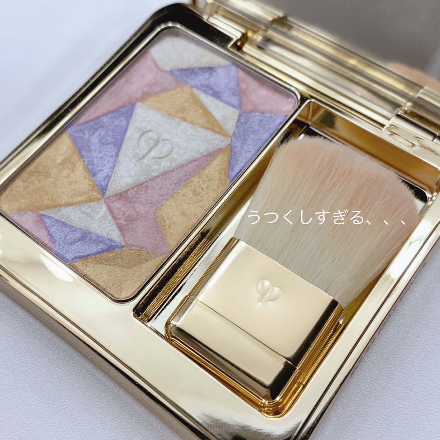 ル・レオスールデクラ /クレ・ド・ポー ボーテ/パウダーハイライトを使ったクチコミ(4枚目)