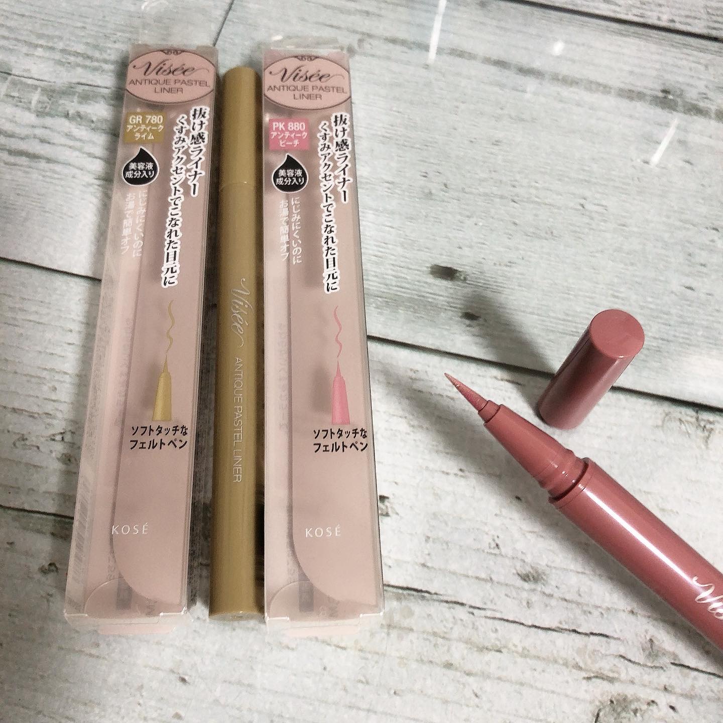 アンティークパステル ライナー GR780 アンティークライム/Visée/リキッドアイライナーを使ったクチコミ（2枚目）