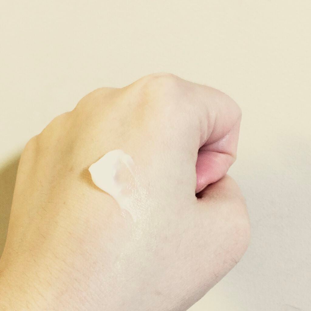 ハトムギミルキークリーム/麗白/ボディクリームを使ったクチコミ(2枚目)