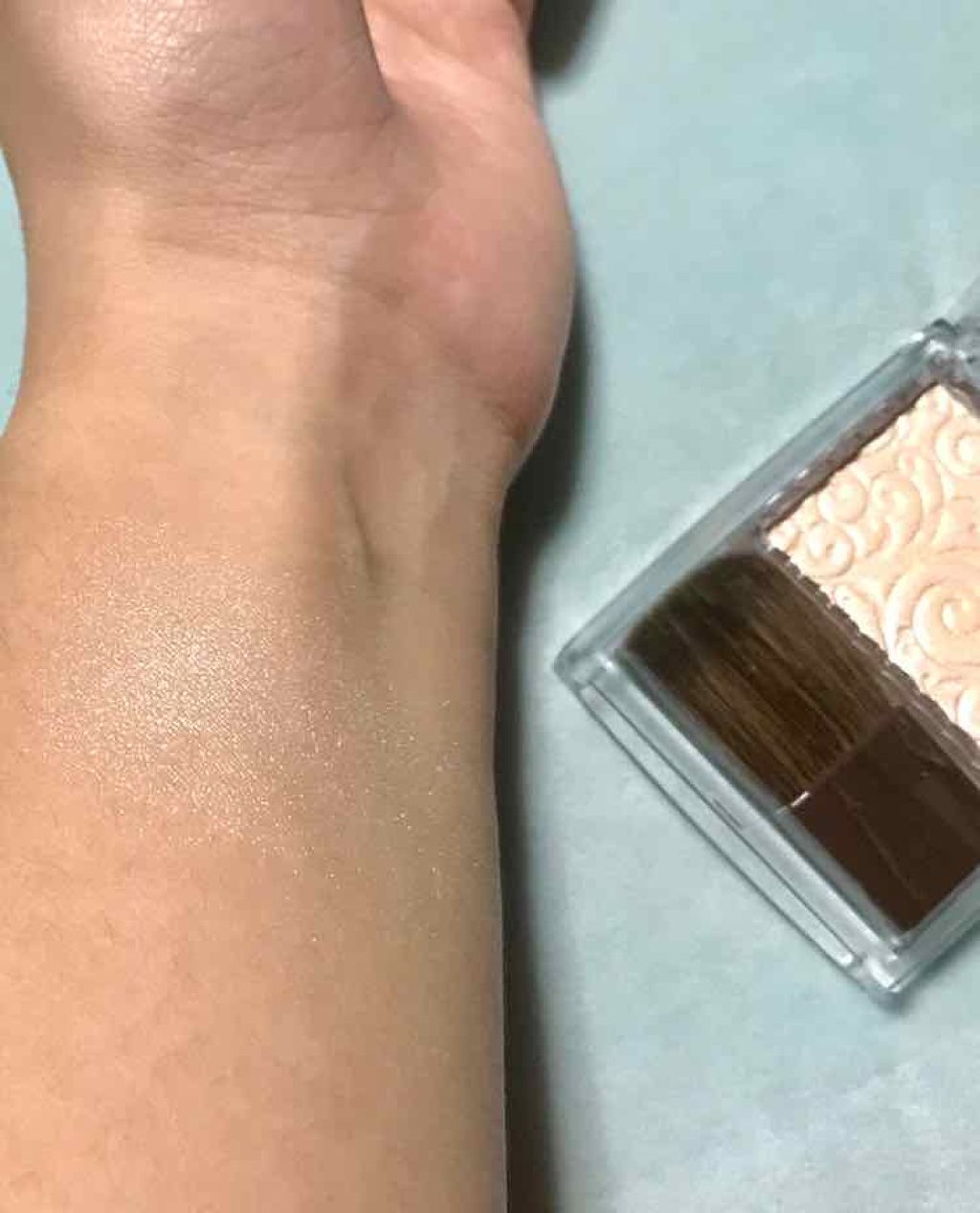 パールグロウハイライト/CEZANNE/パウダーハイライトを使ったクチコミ(2枚目)