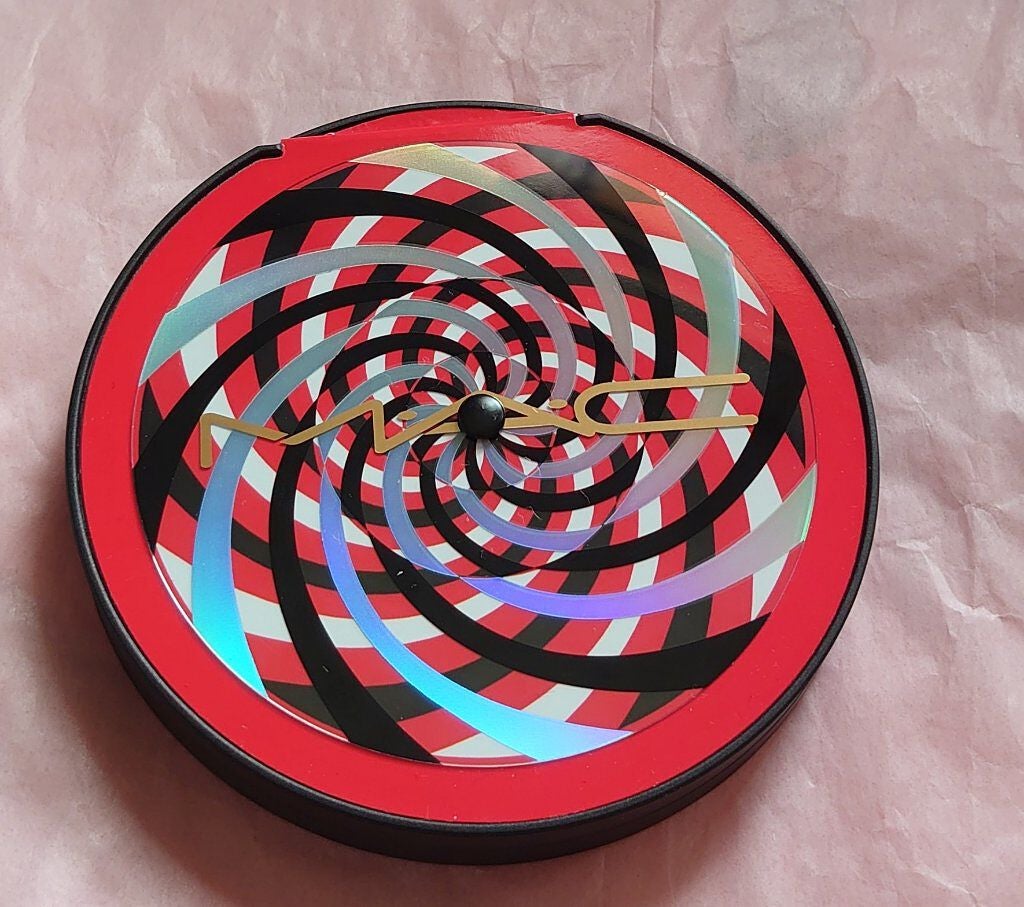 サプライズ アイズ アイシャドウ × 6 /M・A・C/アイシャドウパレットを使ったクチコミ(3枚目)