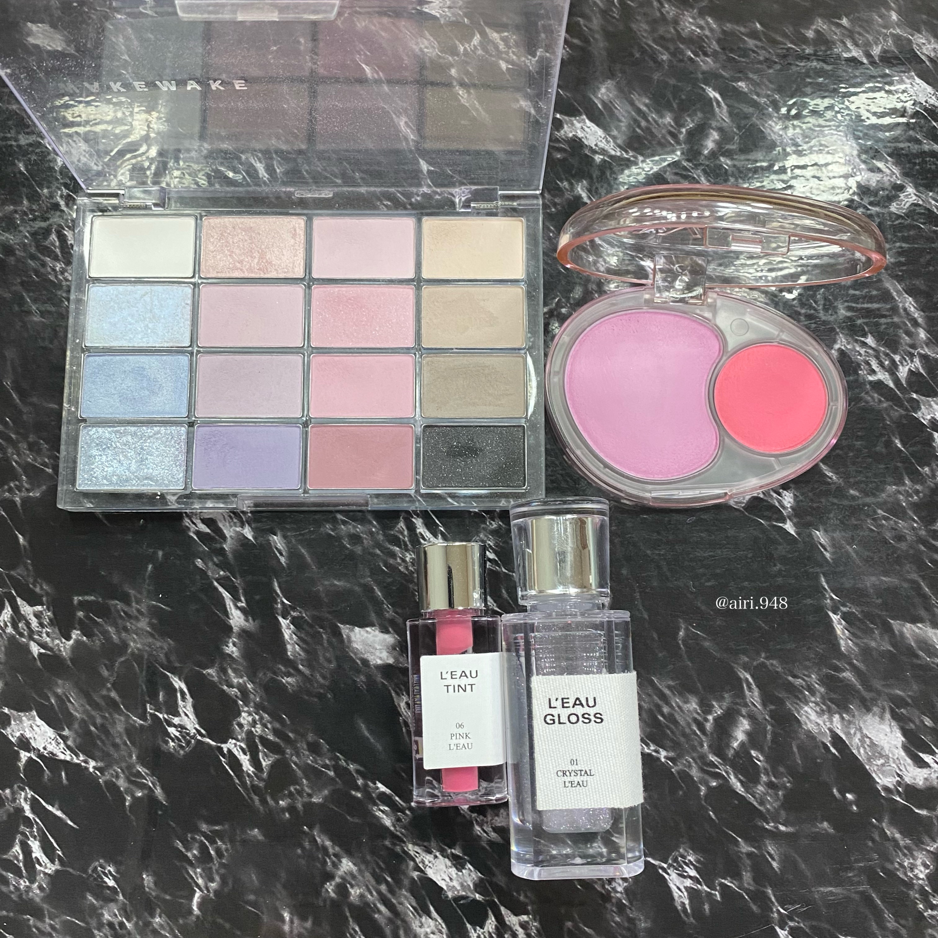 ソフトブラーリングアイパレット/wakemake/アイシャドウパレットを使ったクチコミ（2枚目）