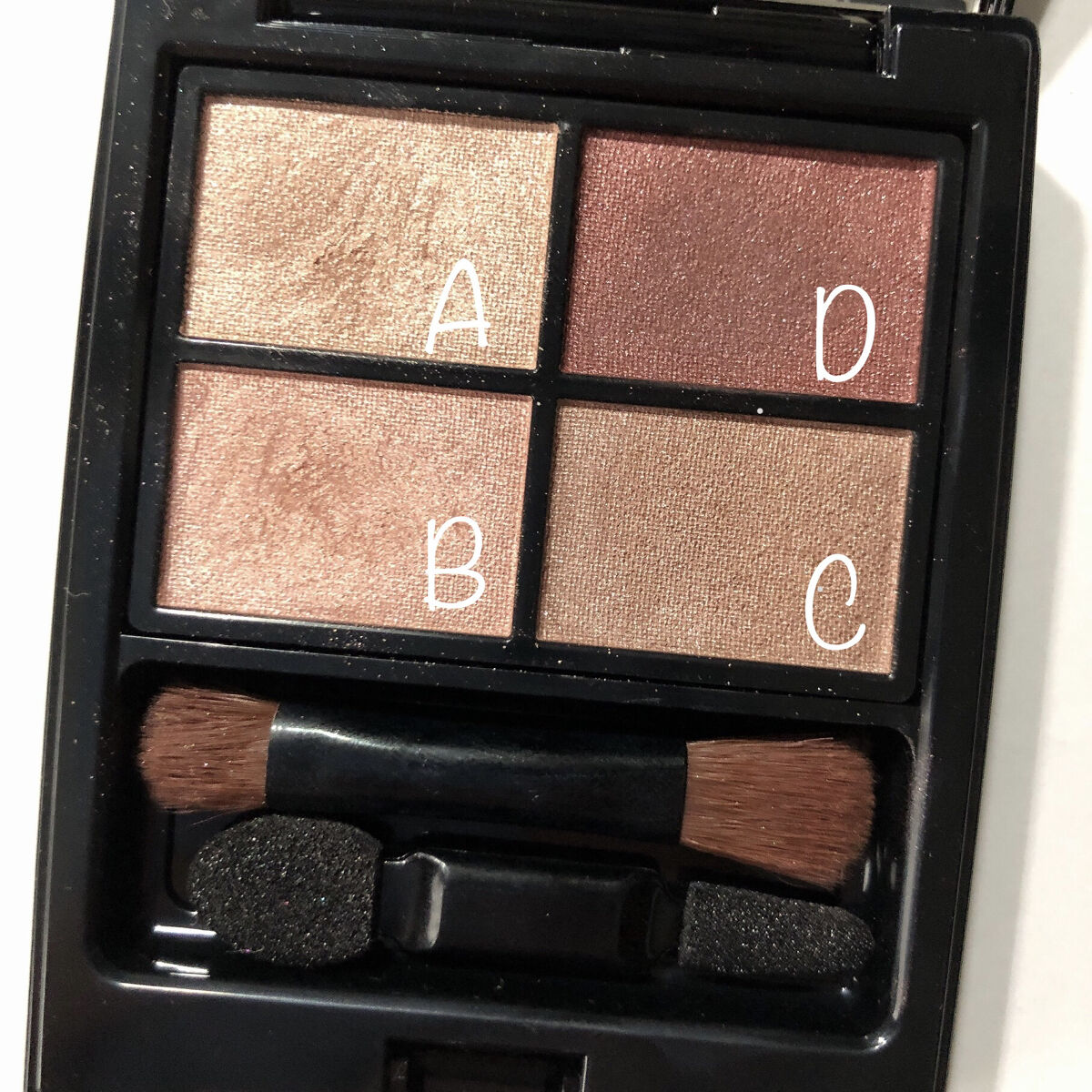 ミネラルクラッシィシャドー/エトヴォス/アイシャドウパレットを使ったクチコミ（1枚目）