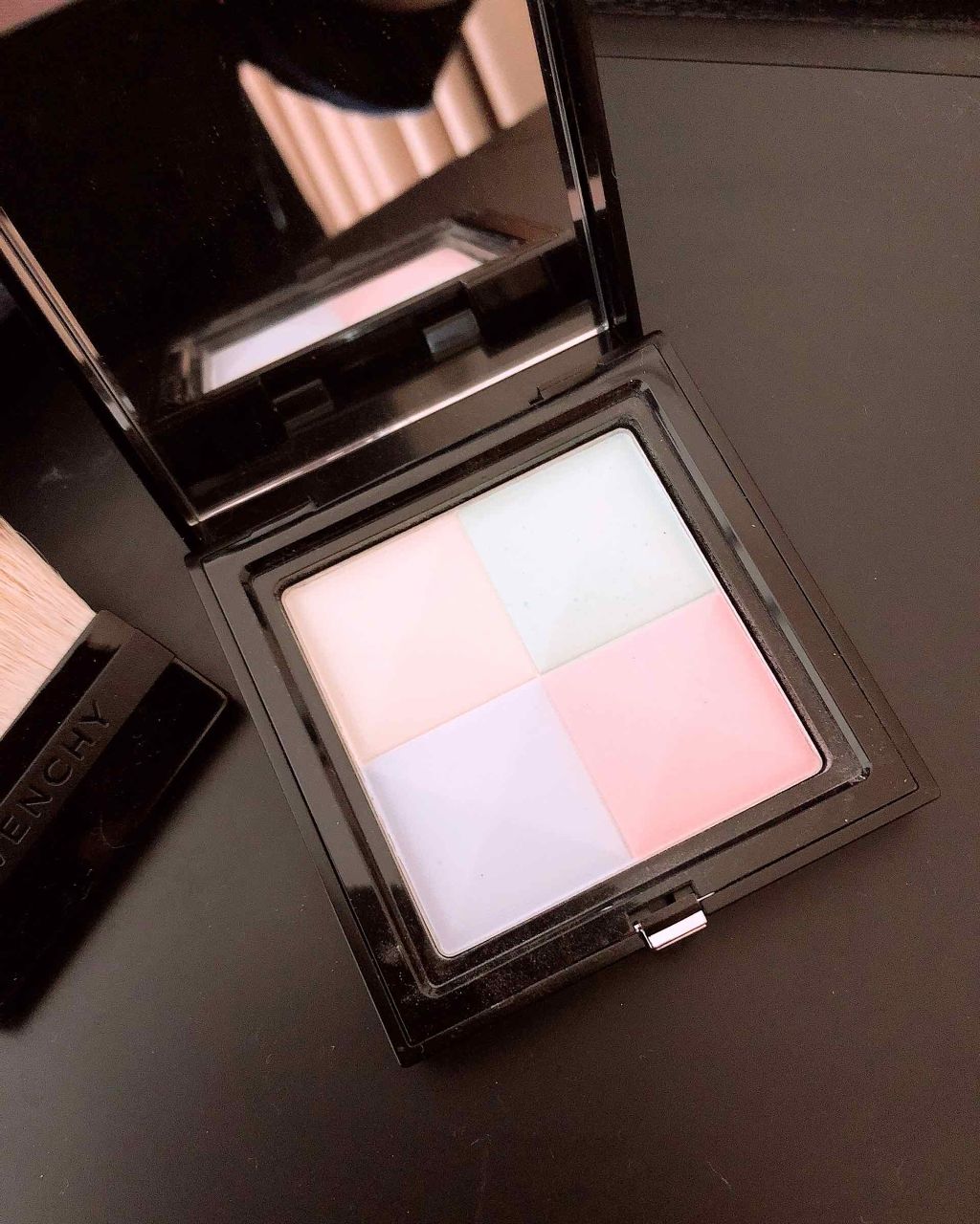 プリズム・ヴィザージュ/GIVENCHY/プレストパウダーを使ったクチコミ(1枚目)