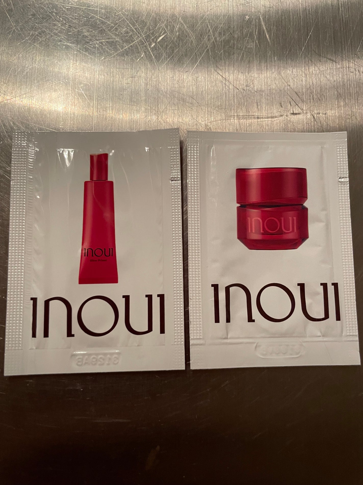 プランクトン on LIPS 「#試供品 #インウイ 下地とリキッドファンデ下地は艶がきれいに..」(1枚目)