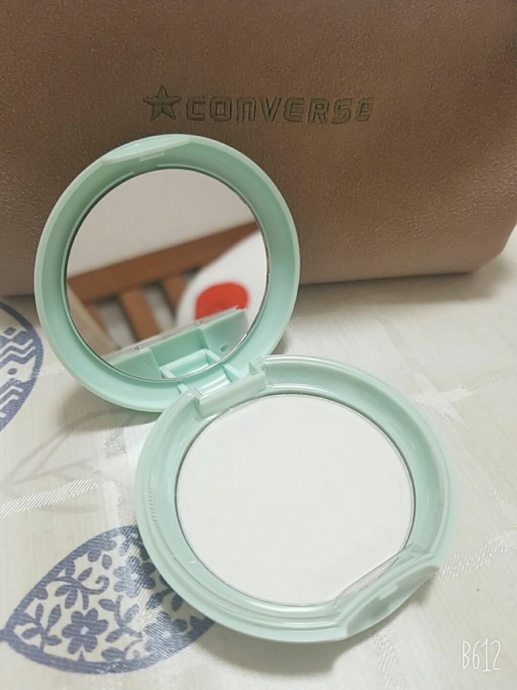 ノーセバム ミネラルパクト N/innisfree/プレストパウダーを使ったクチコミ（2枚目）