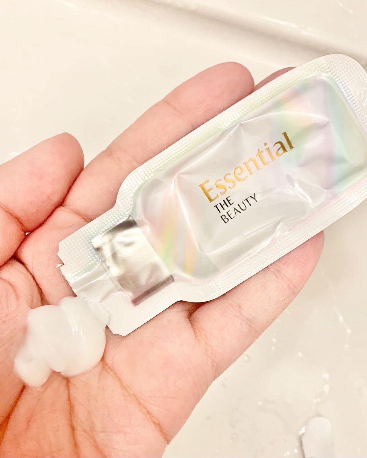 ザビューティ うるツヤチャージヘアパック/エッセンシャル/ヘアマスク・ヘアパックを使ったクチコミ(2枚目)