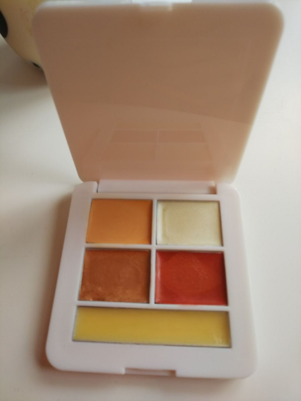 カラーパレット クラシックコレクション/rms beauty/ジェル・クリームチークを使ったクチコミ(1枚目)