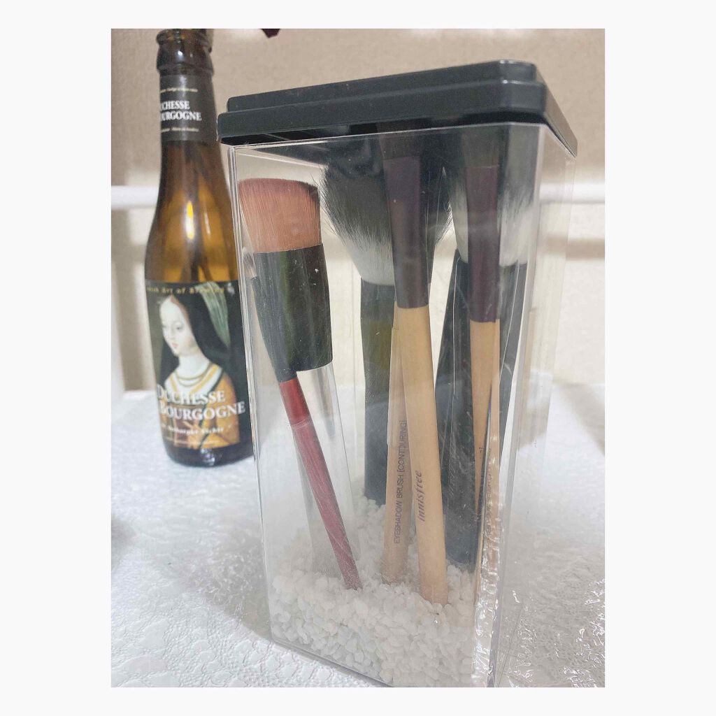 ちゃんさき on LIPS 「メイクブラシの収納って、今までポーチに直入れしてたけど衛生的じ..」(1枚目)