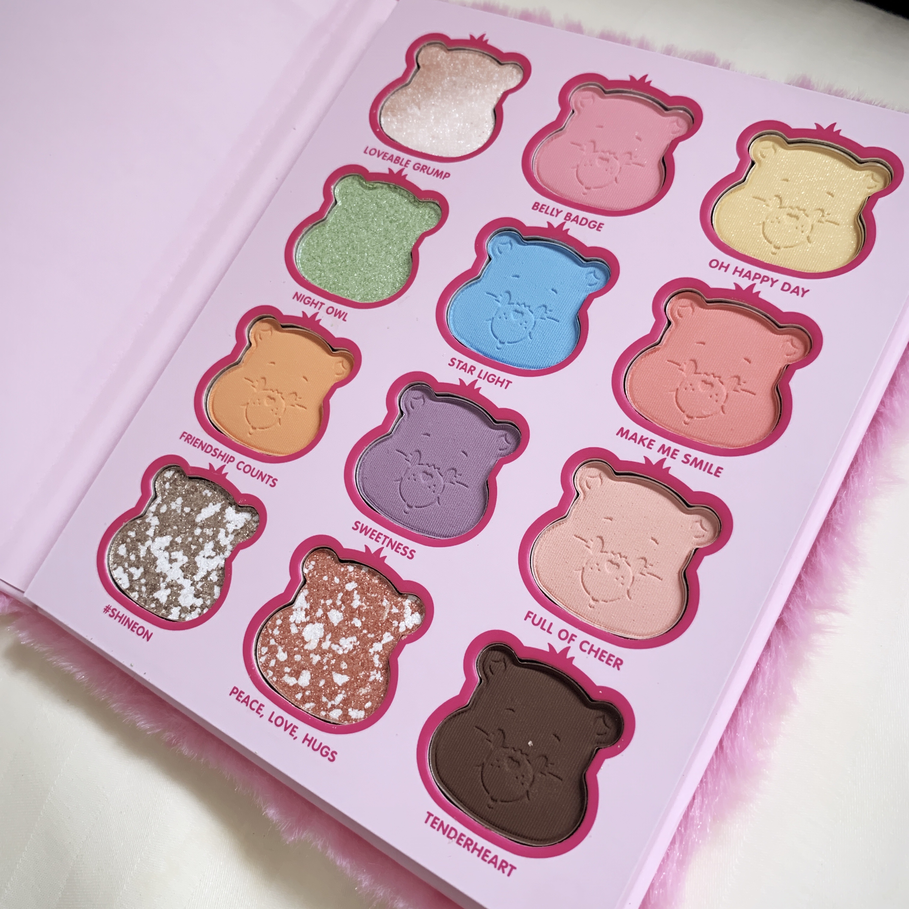 SHEGLAM Share Your Care Paletteのクチコミ「SHEgrramで良く購入するくせに積んでる私です🫣‪

初めてのSHEgrramアイシャドウ.....」（1枚目）