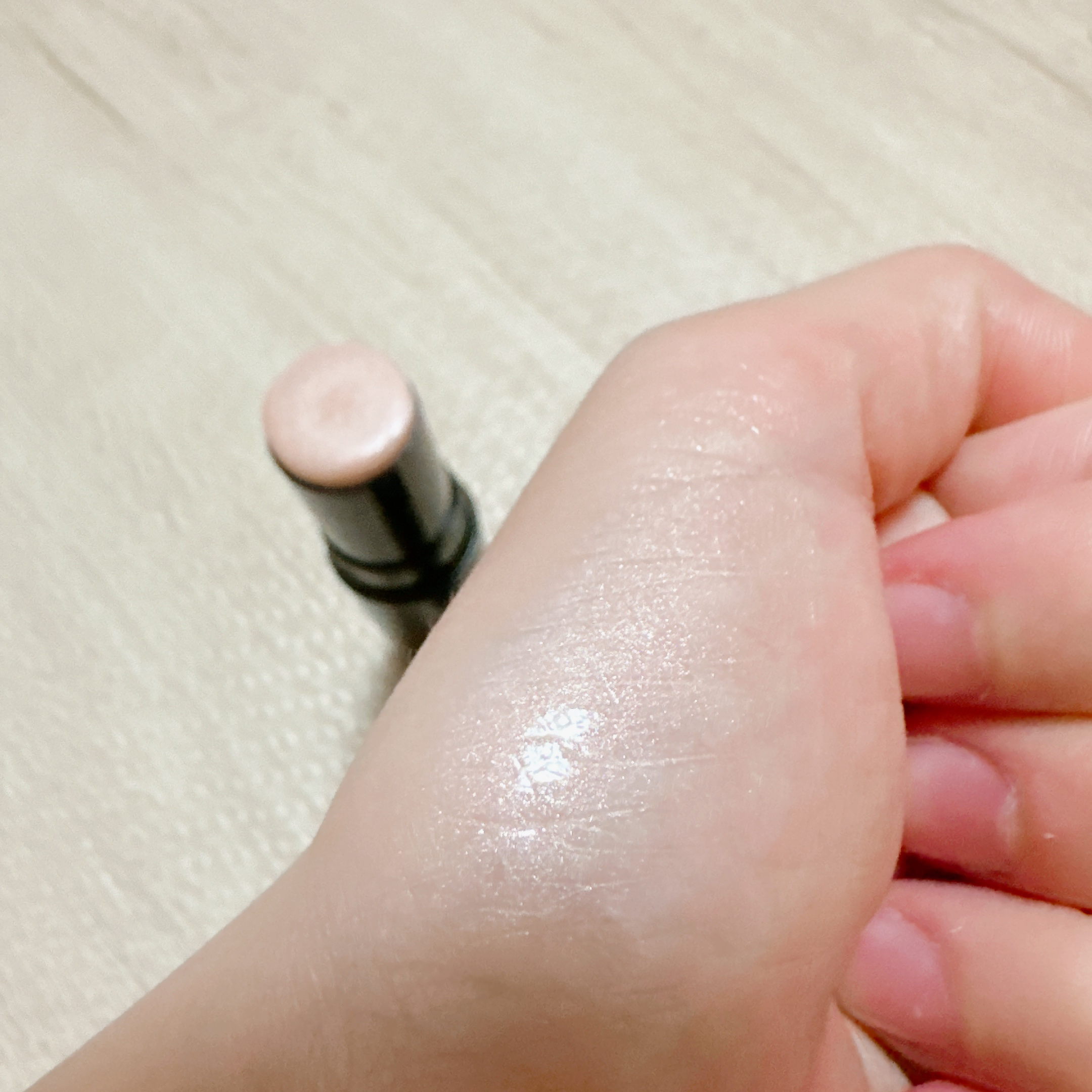 ボーム エサンシエル/CHANEL/スティックハイライトを使ったクチコミ（3枚目）