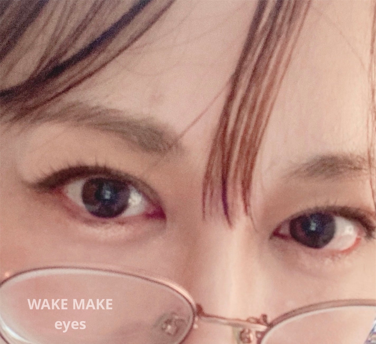 ソフトブラーリングアイパレット/wakemake/アイシャドウパレットを使ったクチコミ(4枚目)