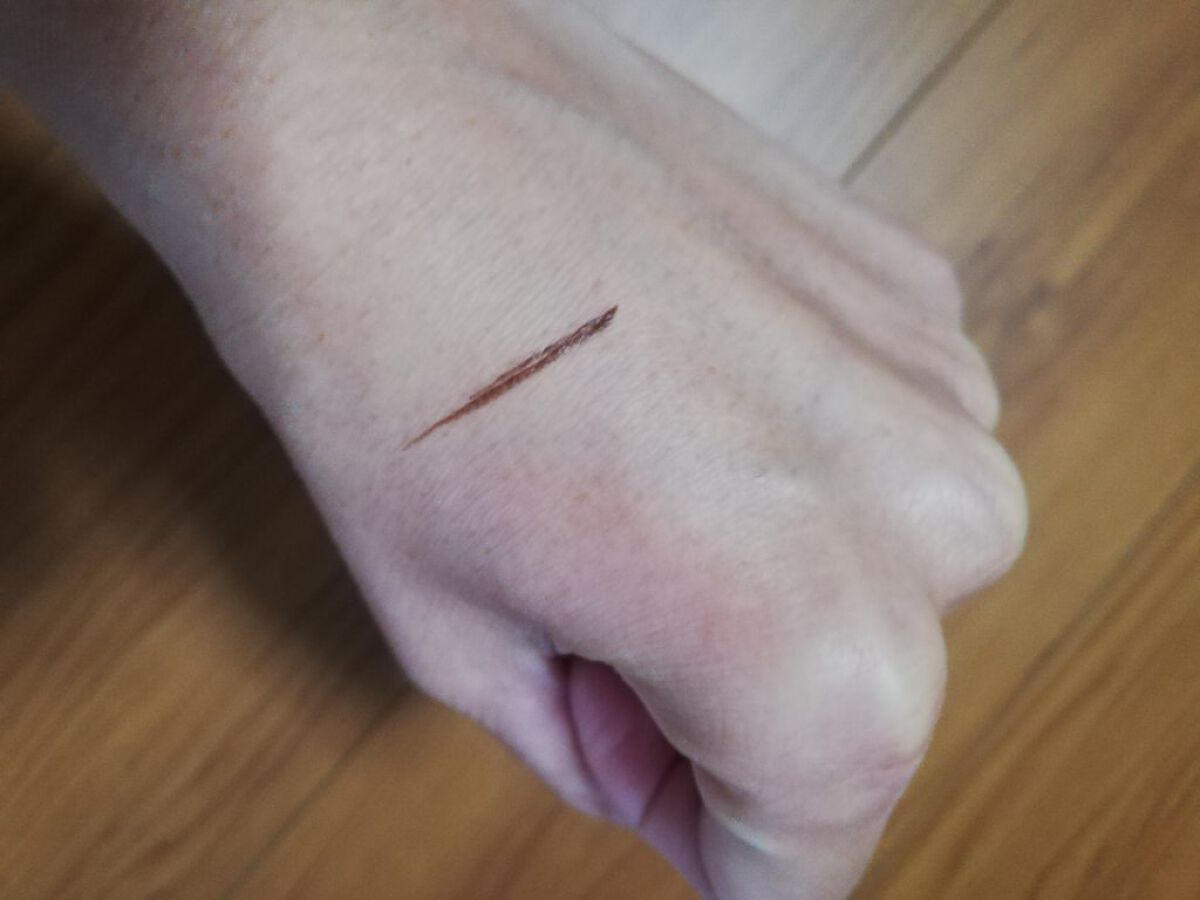 「密着アイライナー」ショート筆リキッド/デジャヴュ/リキッドアイライナーを使ったクチコミ(4枚目)