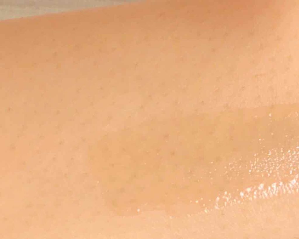 38°C / 99°F リップトリートメント (リップ美容液)/UZU BY FLOWFUSHI/リップケアを使ったクチコミ（3枚目）