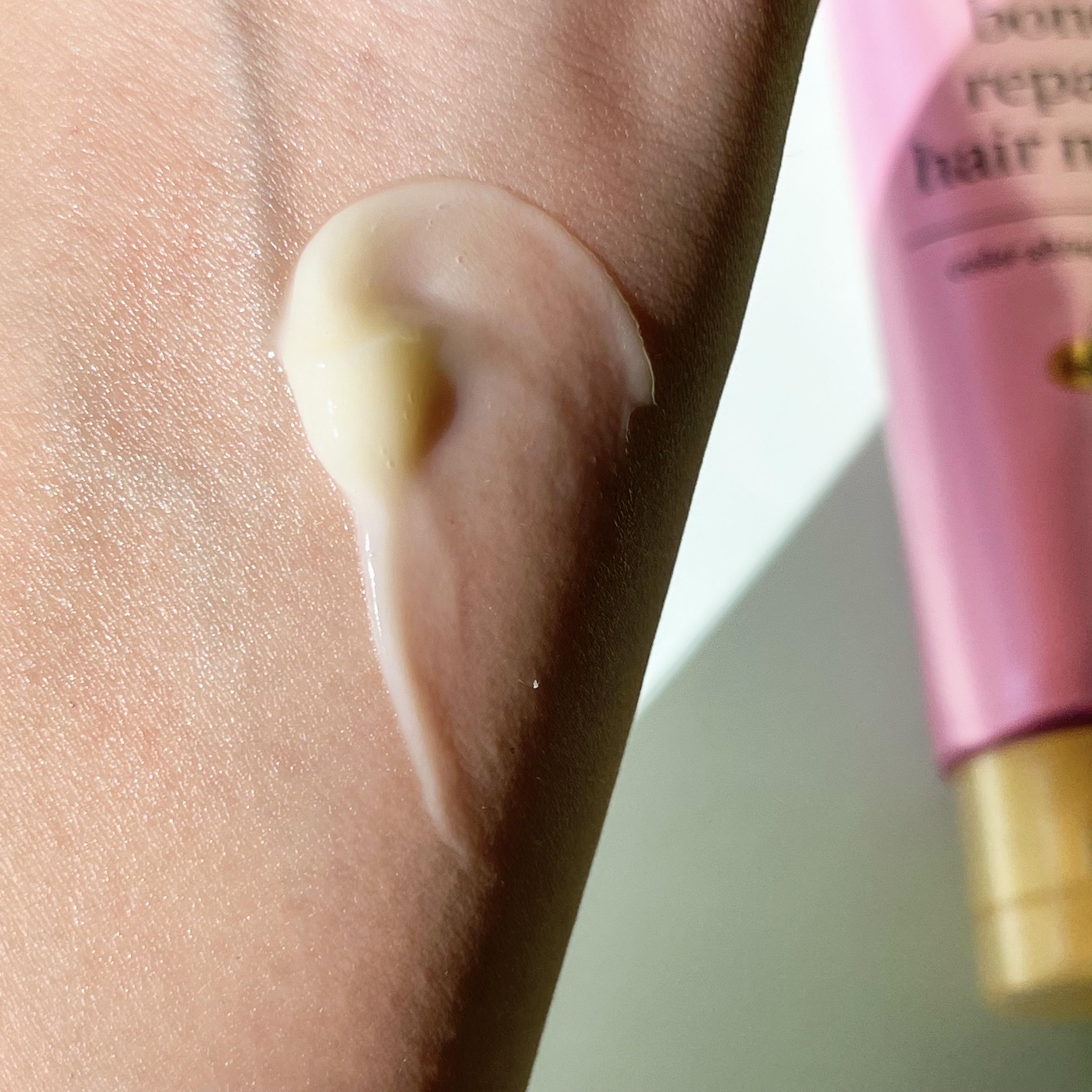 ボンドリペアシリーズ  カラーシャイン＆リペア  ヘアマスク/パンテーン/ヘアマスク・ヘアパックを使ったクチコミ（3枚目）