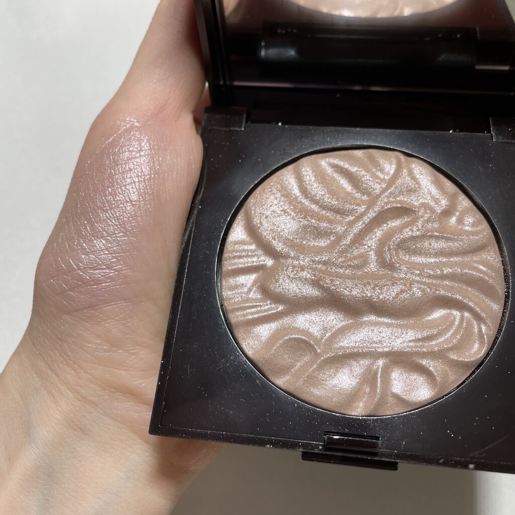 フェイスイルミネーター/ローラ メルシエ/パウダーハイライトを使ったクチコミ（1枚目）