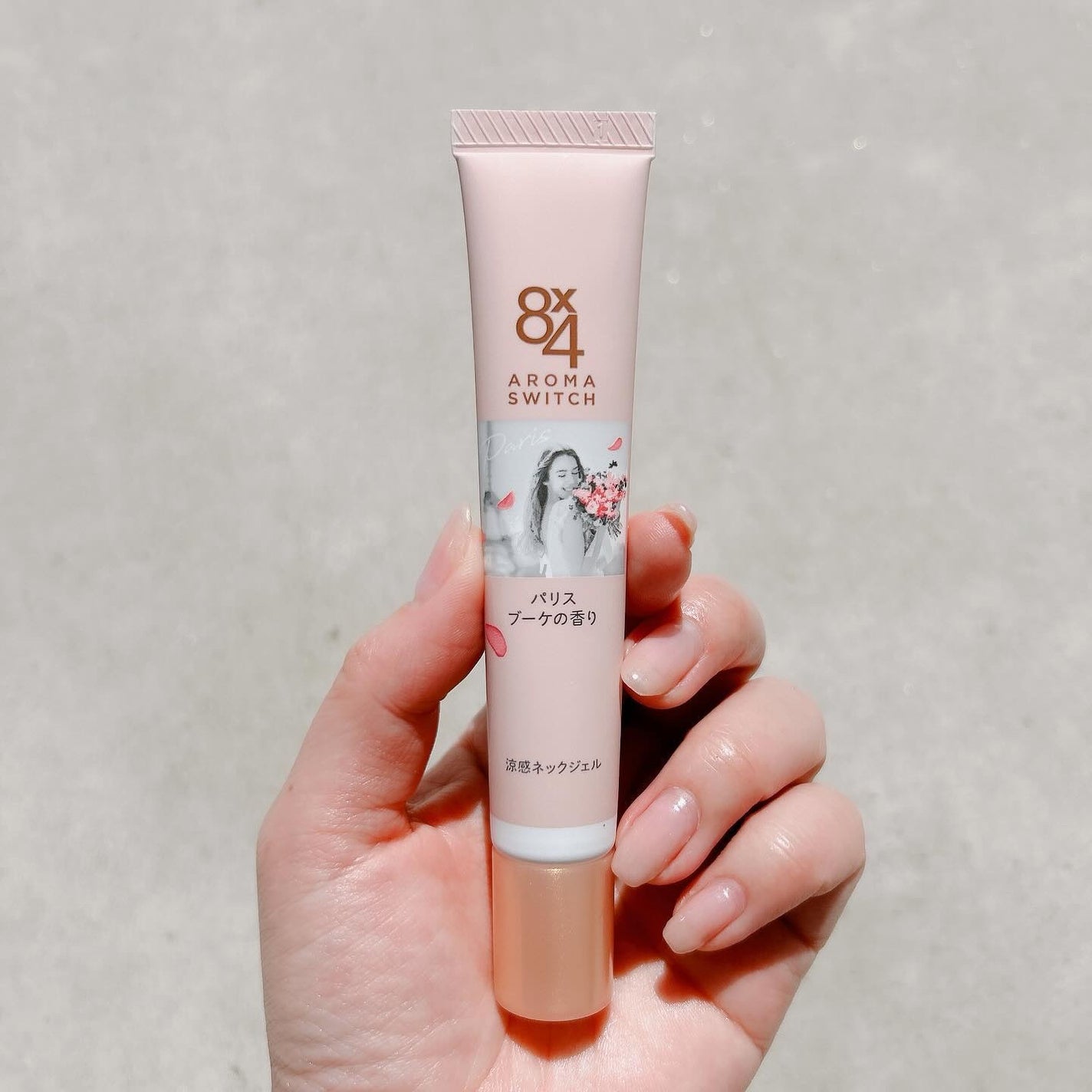 8x4 アロマスイッチ 涼感ネックジェル パリスブーケの香り/8x4/デオドラント・制汗剤を使ったクチコミ(3枚目)