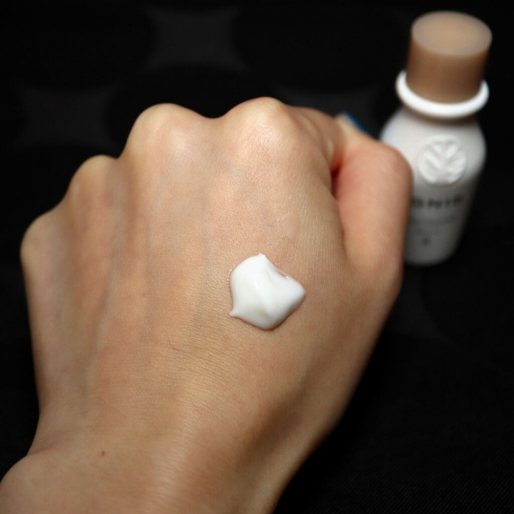 ホワイトニング ミルク II 200g/IGNIS/乳液を使ったクチコミ（1枚目）