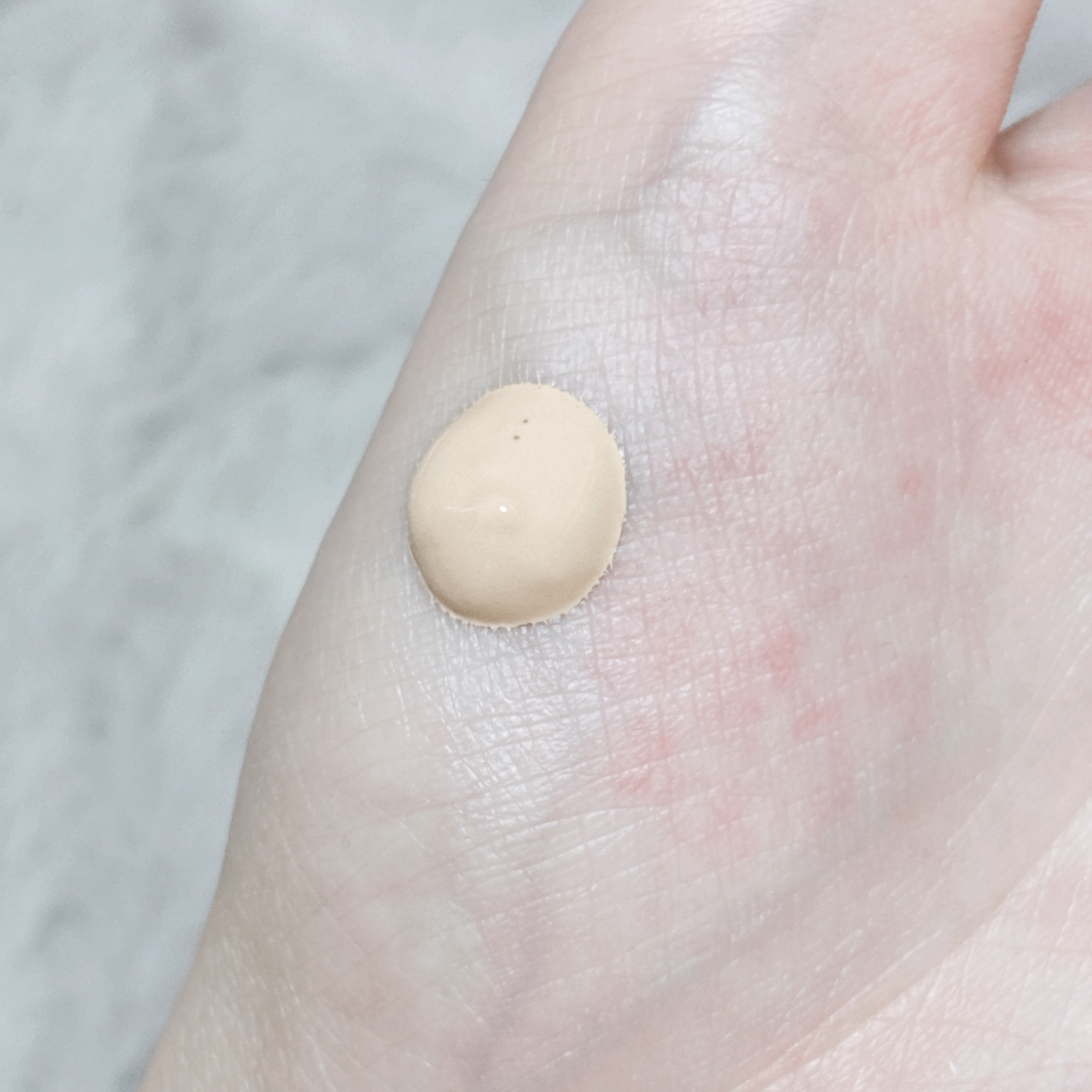 アンリミテッド ケア ツヤ セラム ファンデーション/shu uemura/リキッドファンデーションを使ったクチコミ（3枚目）