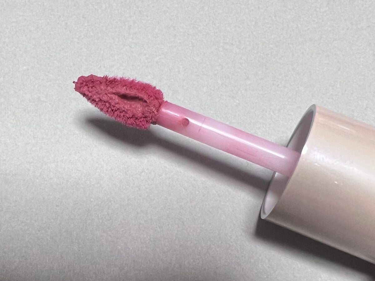 カスタマイズエアリーリップマッド/INTO U/口紅を使ったクチコミ(4枚目)