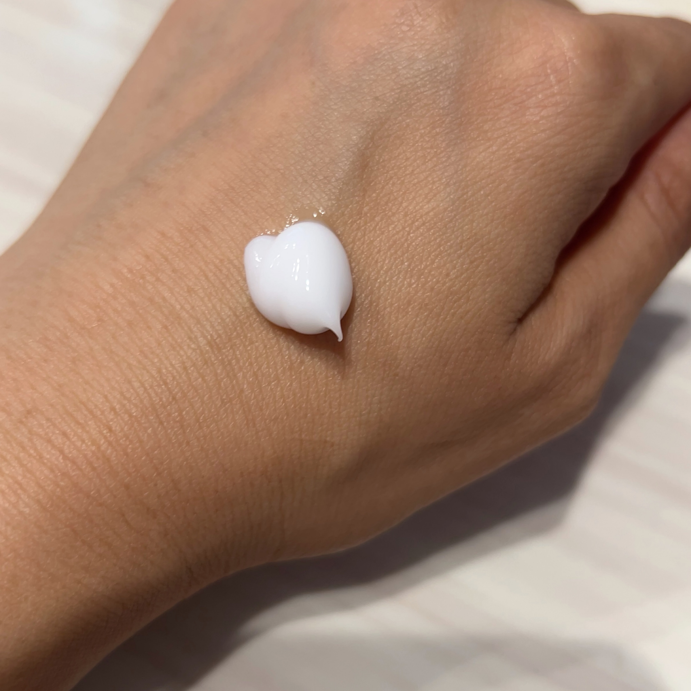 パフュームボディローション セイジアンバーパープルティー/TEABLESS/ボディローションを使ったクチコミ（2枚目）