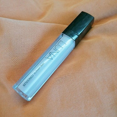 【LUNA Lasting Tip CONCEALER 03】
03のピンクのものです
くすんだ肌を綺麗に光るようにします
これは韓国の家に住む時に買いました！


《良い点》
◇くすんだ肌は綺麗に光る