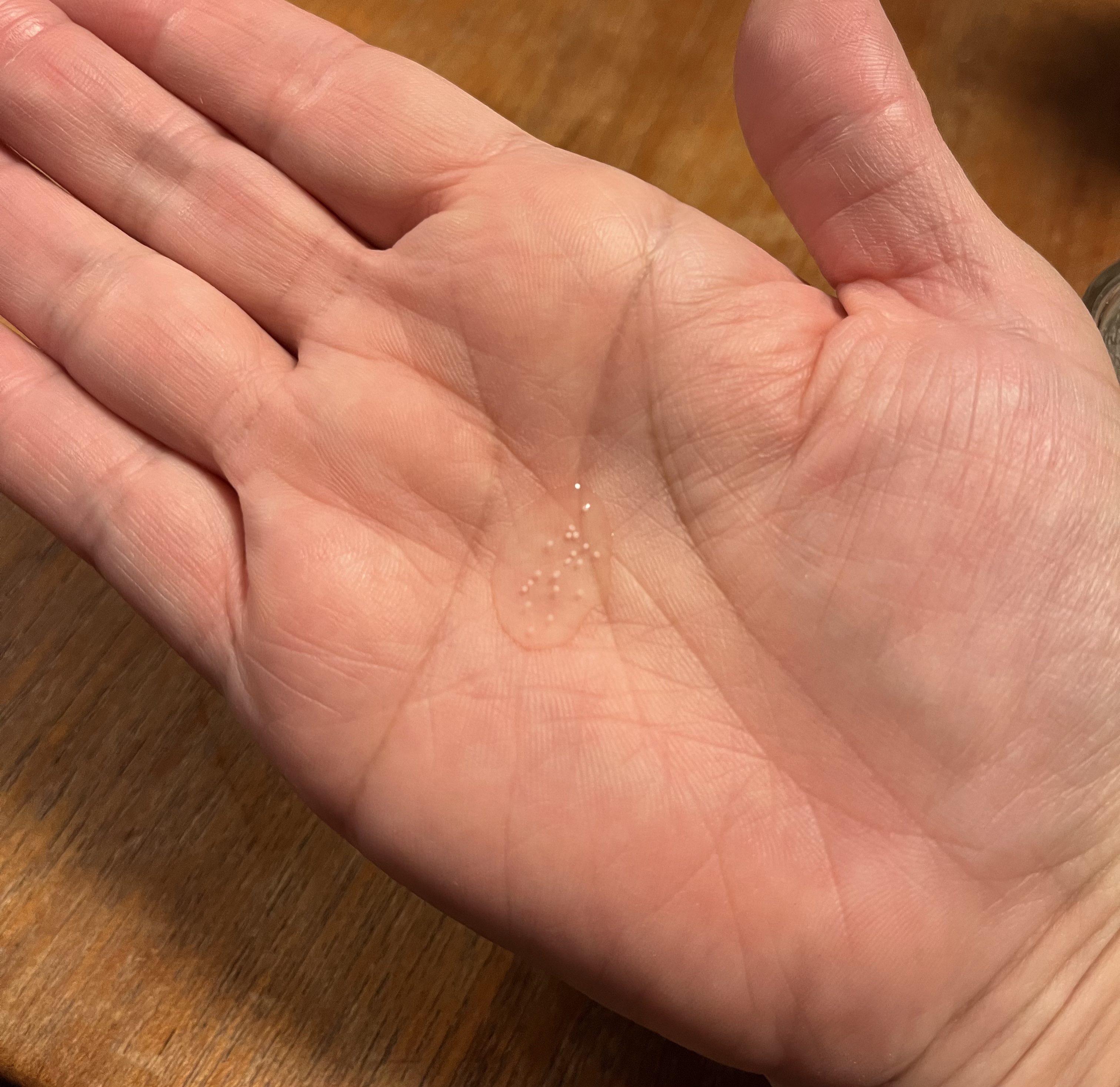 トーンブライトニング カプセルアンプル/SKIN1004/美容液を使ったクチコミ（2枚目）