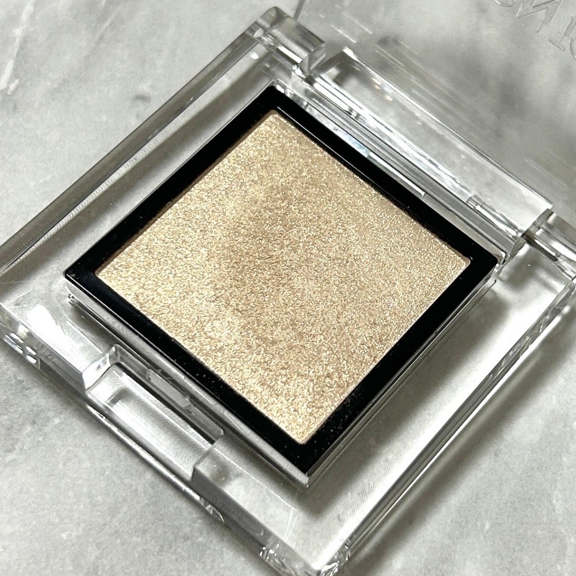 アディクション ザ アイシャドウ パール/ADDICTION/単色アイシャドウを使ったクチコミ(2枚目)