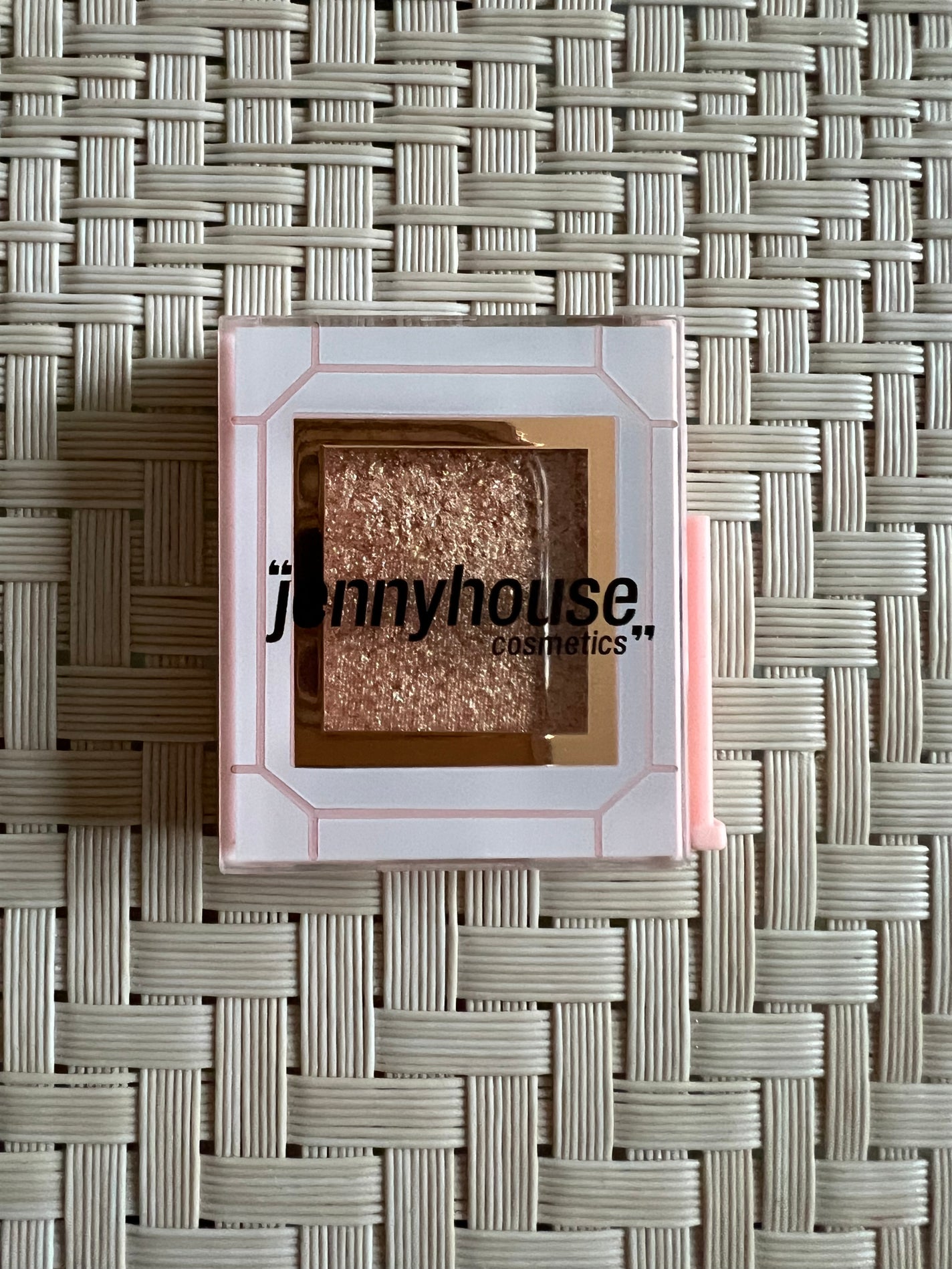 エアーフィットアーティストシャドウ/jenny house/単色アイシャドウを使ったクチコミ(3枚目)