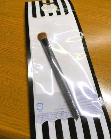 3COINS メイクブラシ5本セットのクチコミ「なまけもの と申します^ - ^
magic closet アイシャドウブラシ
150円+税.....」(2枚目)
