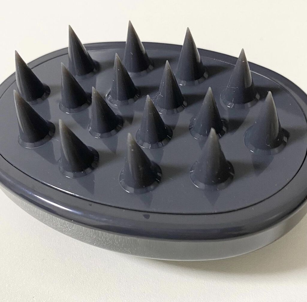 スカルプマッサージブラシ/MARKS&WEB/スカルプブラシを使ったクチコミ（2枚目）