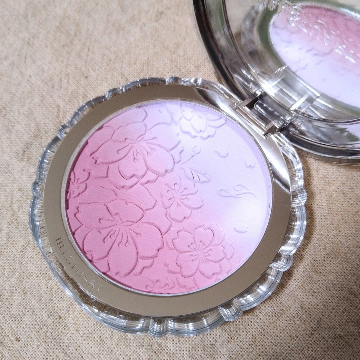 ジルスチュアート パステルペタル ブラッシュ/JILL STUART/パウダーチークを使ったクチコミ(1枚目)