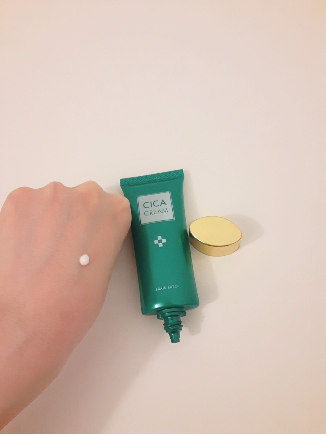 シカクリーム/フレイスラボ/フェイスクリームを使ったクチコミ(2枚目)