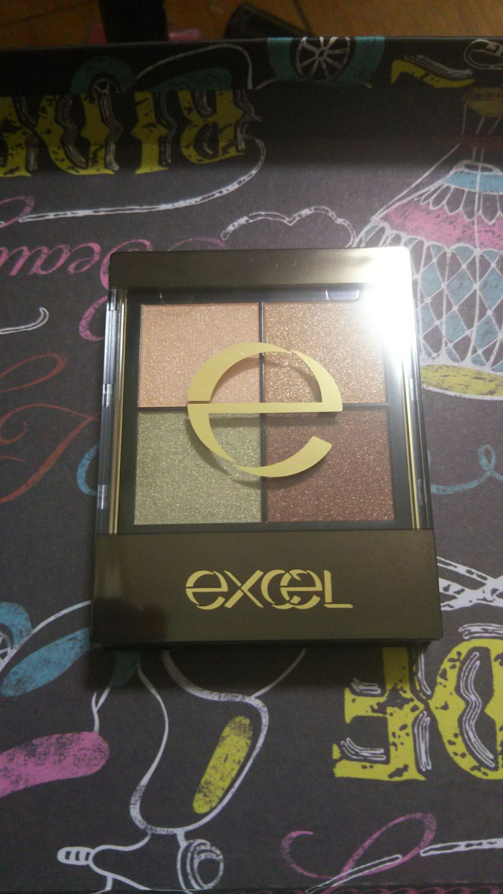 スキニーリッチシャドウ/excel/アイシャドウパレットを使ったクチコミ(1枚目)