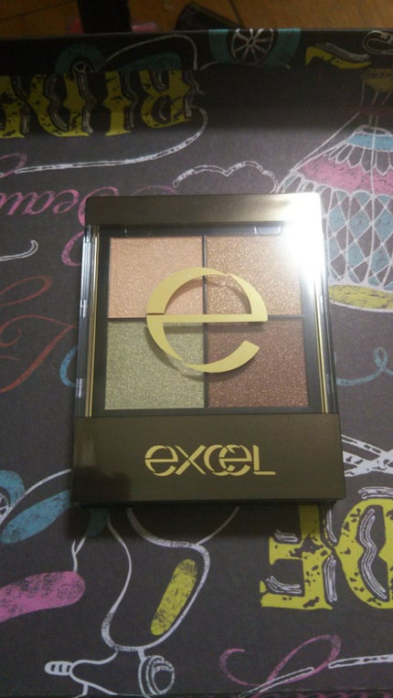 スキニーリッチシャドウ/excel/アイシャドウパレットを使ったクチコミ(1枚目)