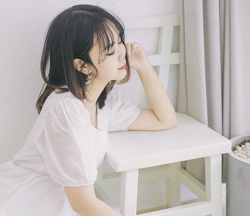 「白ニベア」って知ってる？青缶と使い分けて春夏もうるおい肌を目指しちゃおう！[PR]のサムネイル