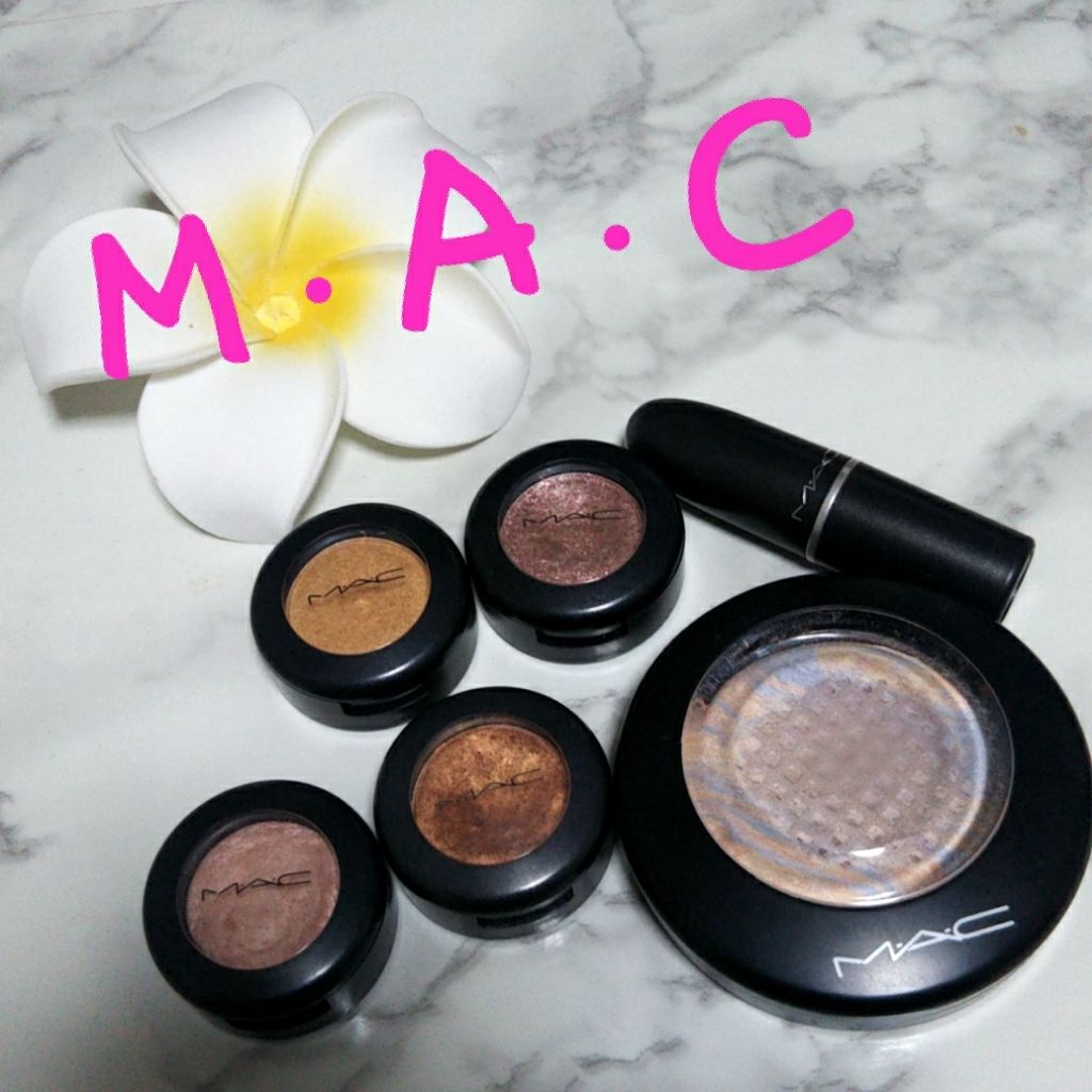 スモール アイシャドウ ゴールドマイン/M・A・C/単色アイシャドウを使ったクチコミ（1枚目）